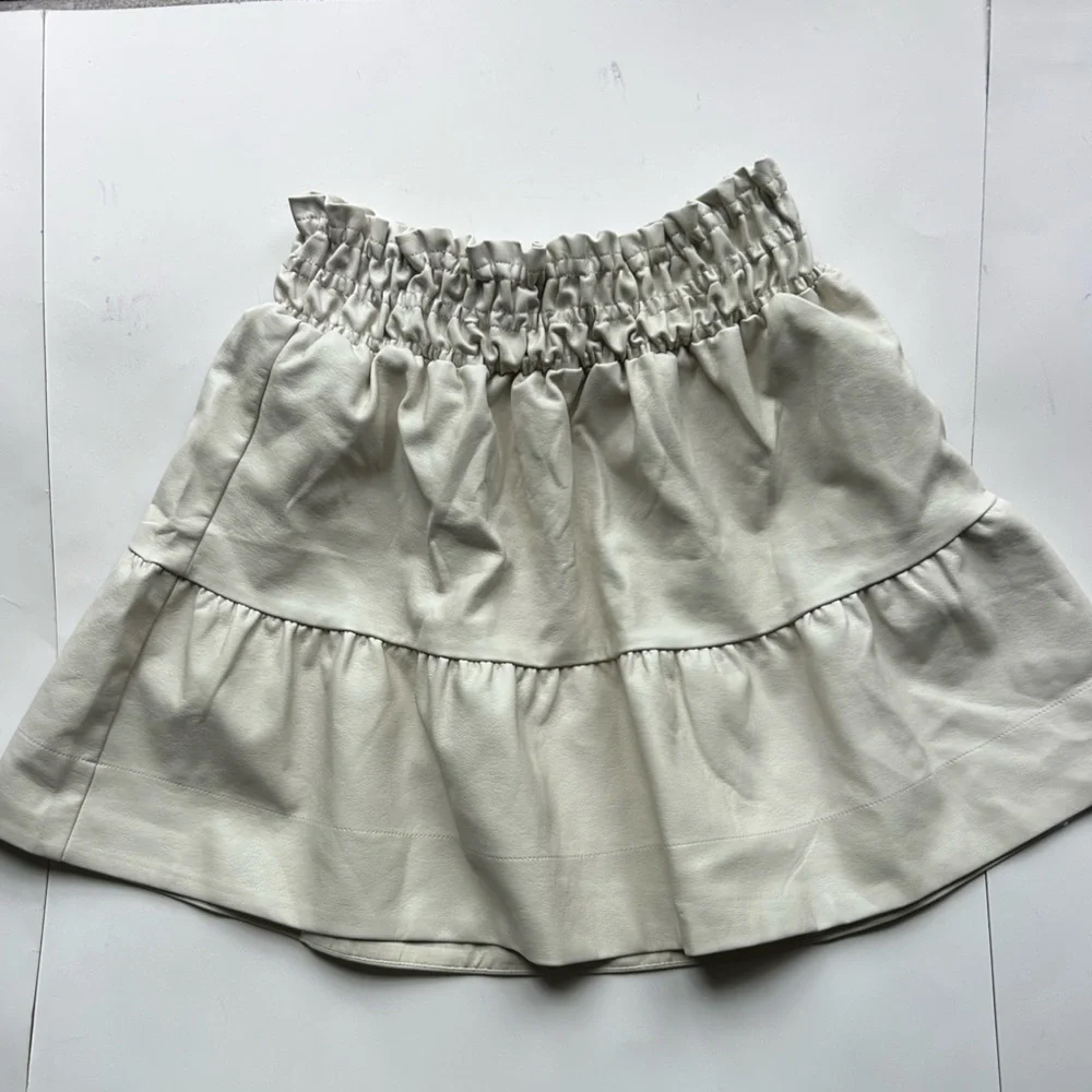 Anthropologie The Somerset Mini Skirt: Faux Leather off white - Picture 11 of 11